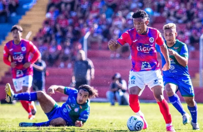 Metapán y FAS en la última fecha de clasificación