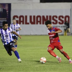 Metapán lucho con lo que pudo, y Firpo aprovechó.